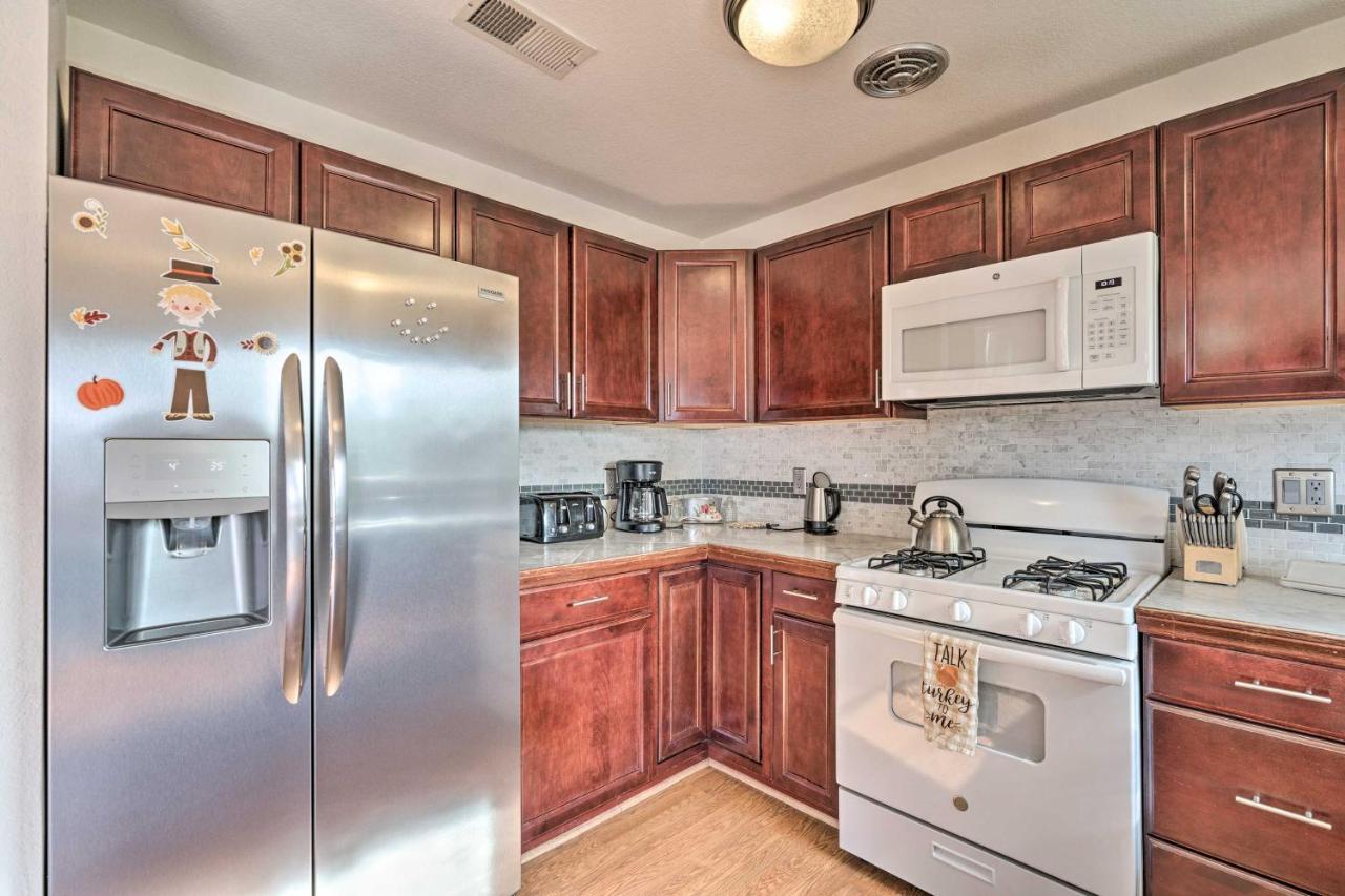 Vegas Oasis Home With Pool And Spa 7 Miles To Strip Лас-Вегас Экстерьер фото
